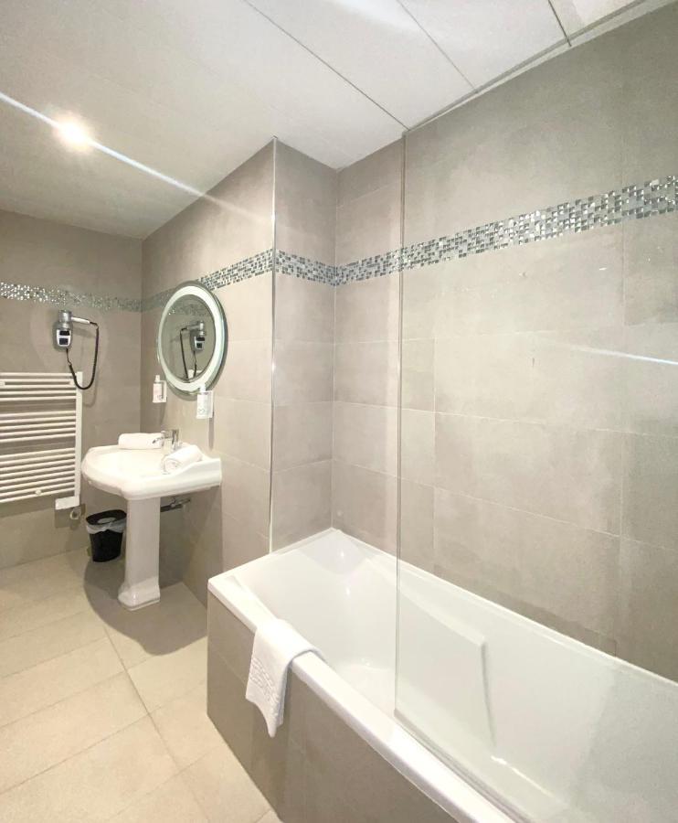 Deluxe Double or Twin Room Sea View