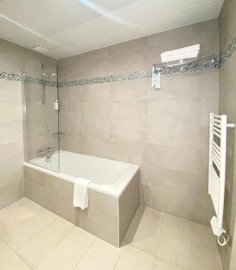 Superior Double or Twin Room Sea View